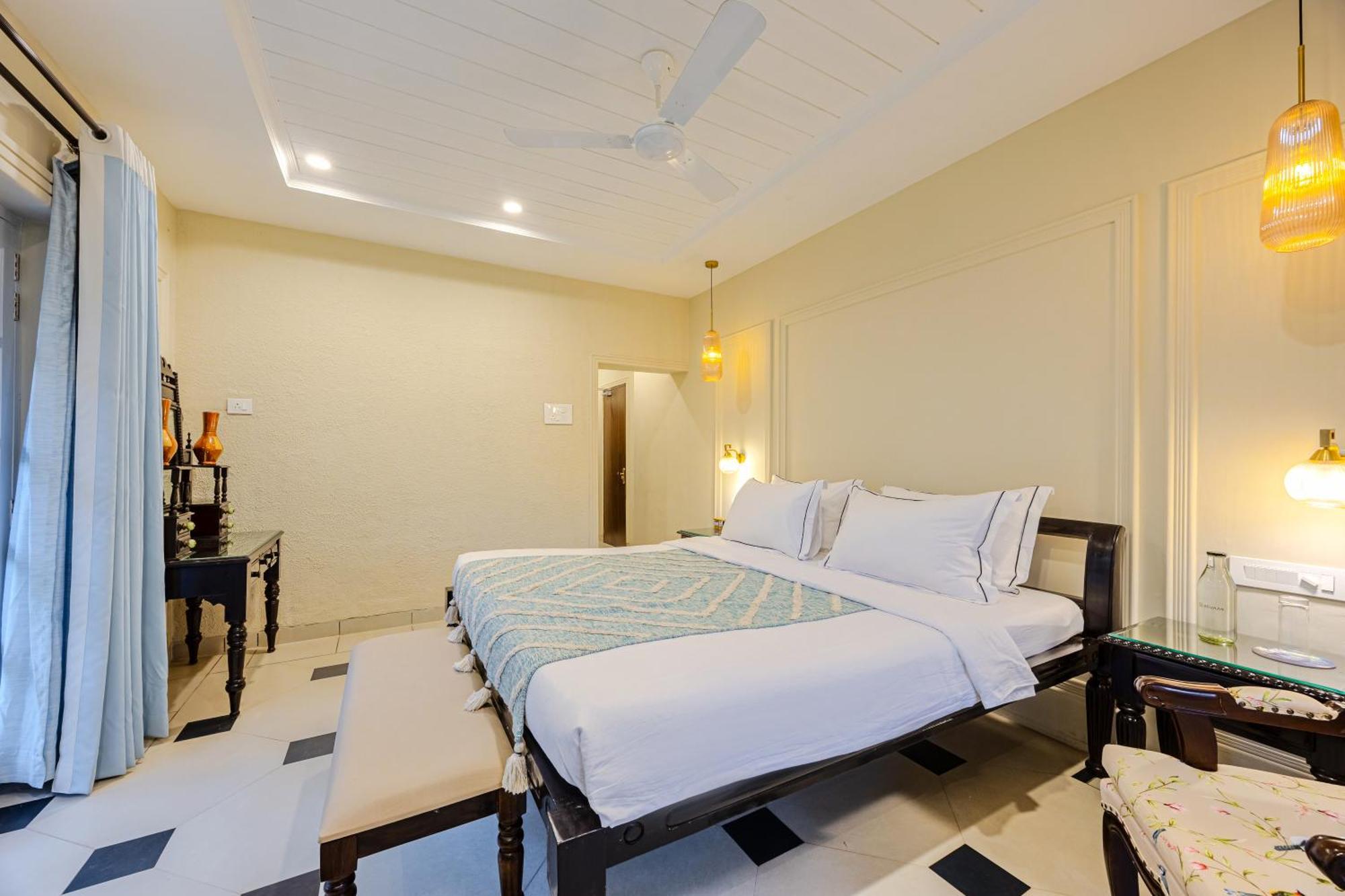 Elivaas 4 Bhk Villa Near Beach With Private Pool & Bar - Casa Boa Vida 坎多林 外观 照片