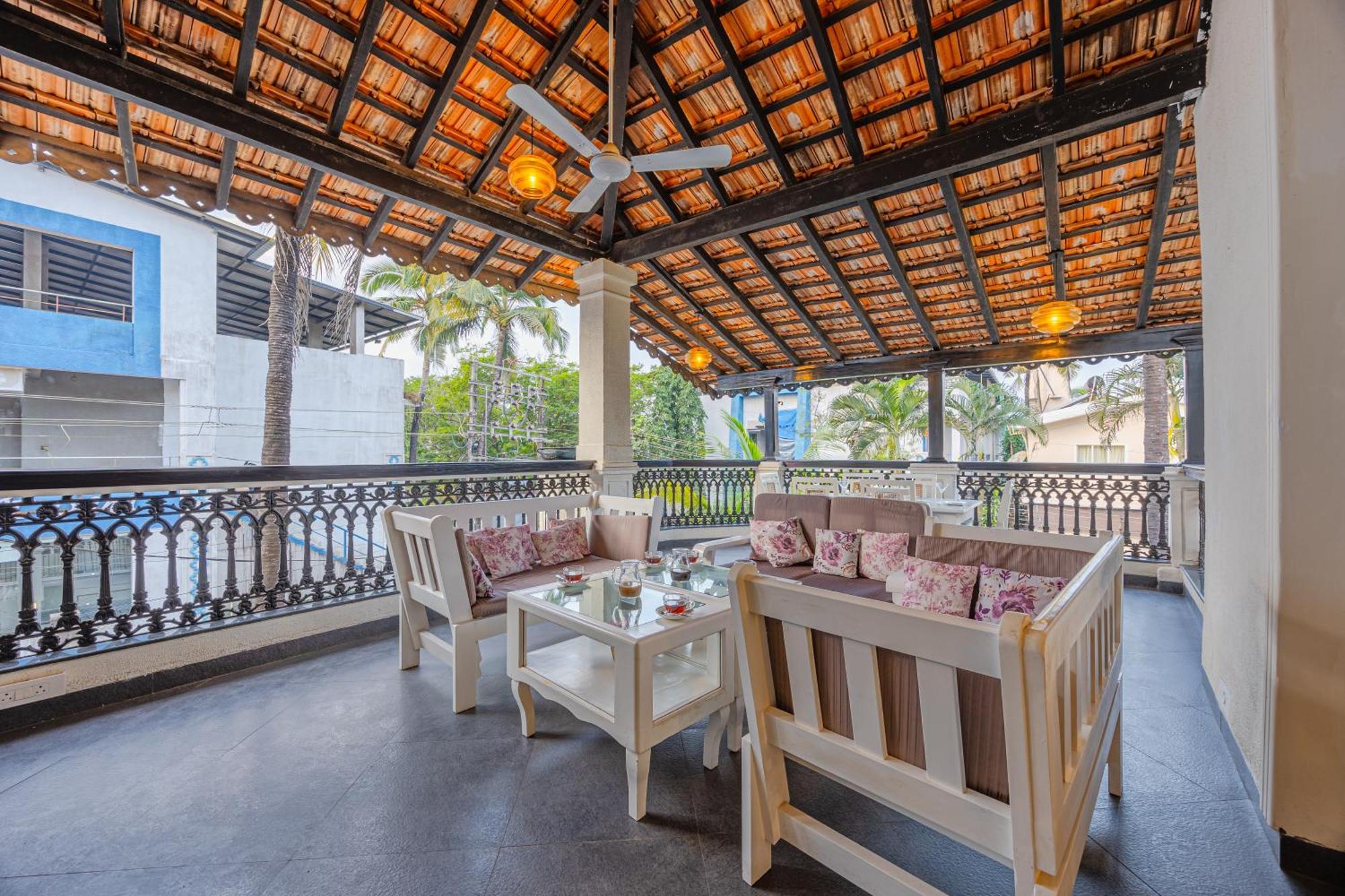 Elivaas 4 Bhk Villa Near Beach With Private Pool & Bar - Casa Boa Vida 坎多林 外观 照片