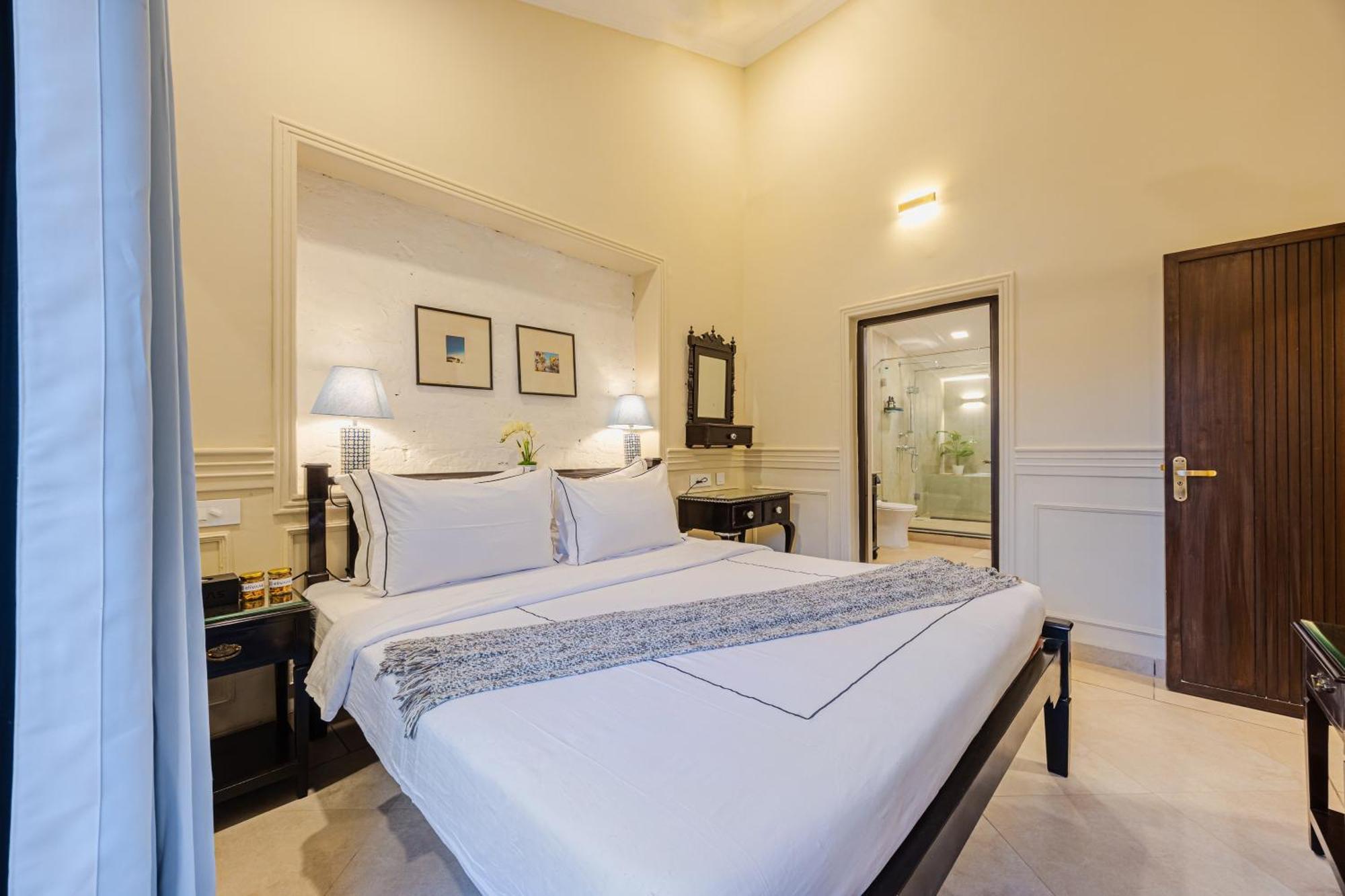 Elivaas 4 Bhk Villa Near Beach With Private Pool & Bar - Casa Boa Vida 坎多林 外观 照片